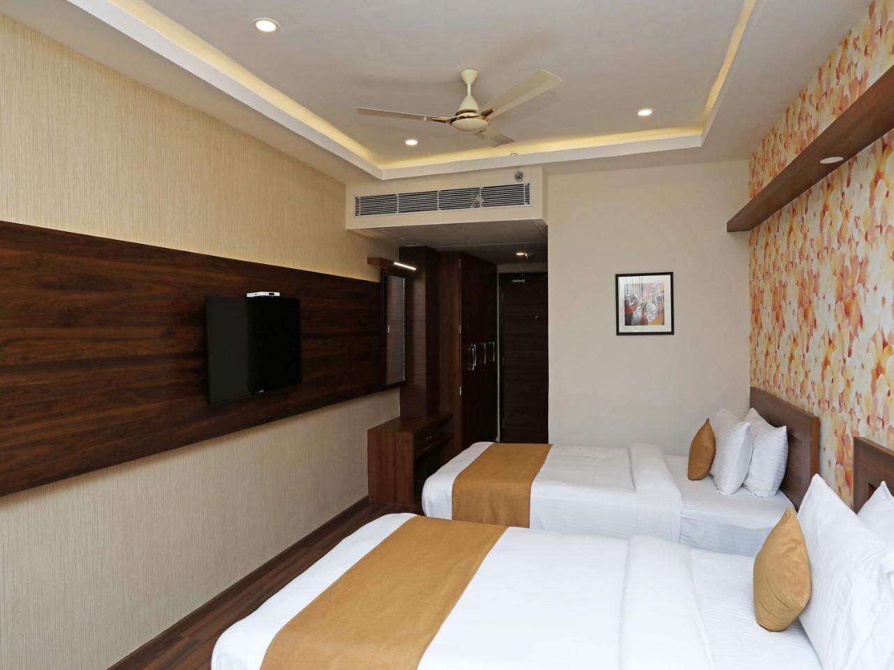 Oyo 16835 Stayotel Kolkata Airport Eksteriør billede