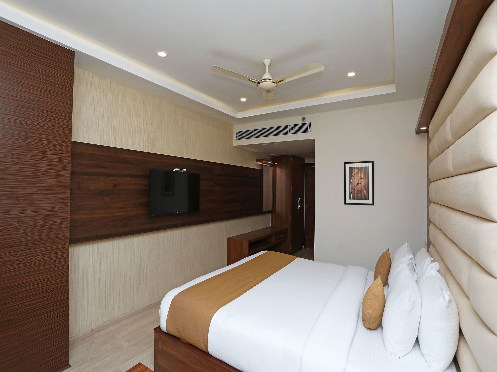 Oyo 16835 Stayotel Kolkata Airport Eksteriør billede